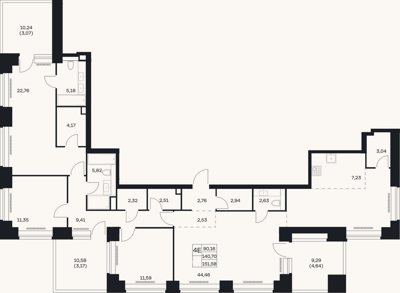 Планировка: 4+ к, 140,7 м²
